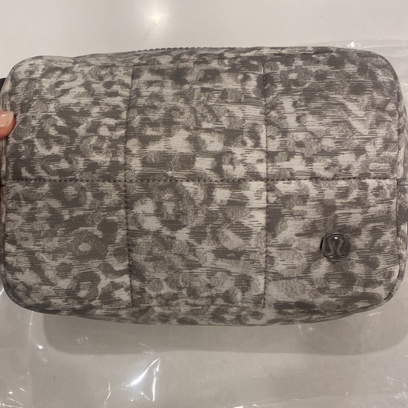 LULULEMON QUILTED GRID 1.5L BELT/CROSSBODY BAG - Picture 9 of 10